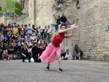 Festival de la danse Cluny 2023 Nora Kalpha Crédit photo : Michel Wiart